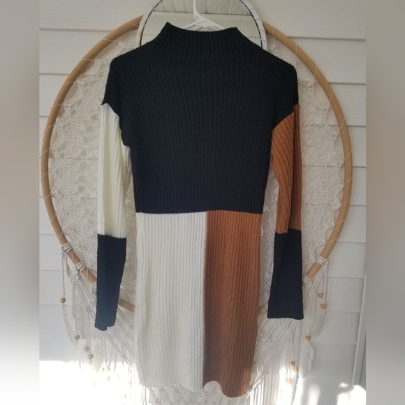THE MOD SQUAD  Color Block Knit Sweater Dress Size Medium - Picture 5 of 5
